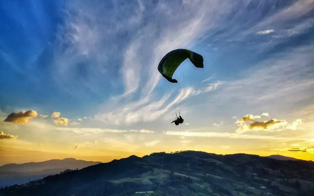 galeria-parapente-medellin-1.webp