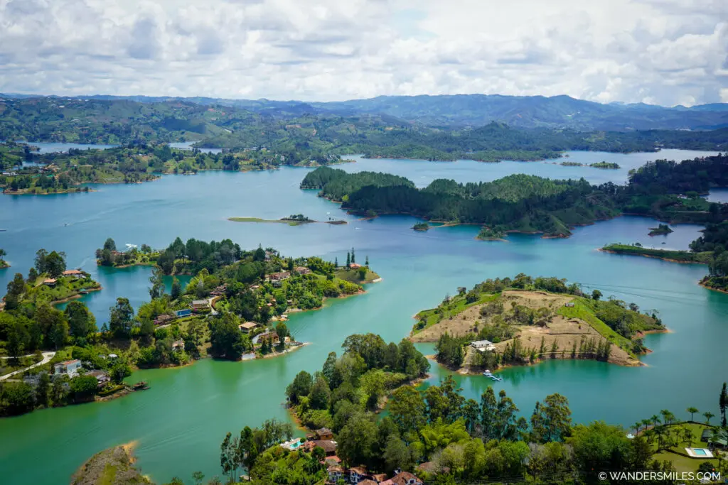El-Penol-Guatape-Views-Top-1024x683.webp