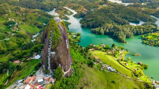 Tour Guatapé y el Peñol